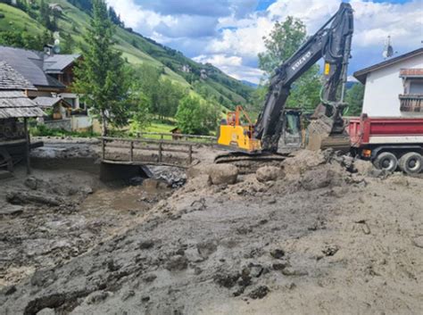 Frana In Val Badia Evacuate 56 Case