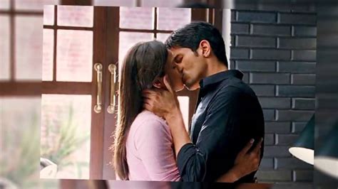 Alia Bhatt Hot Kiss Too Hot To Handle YouTube