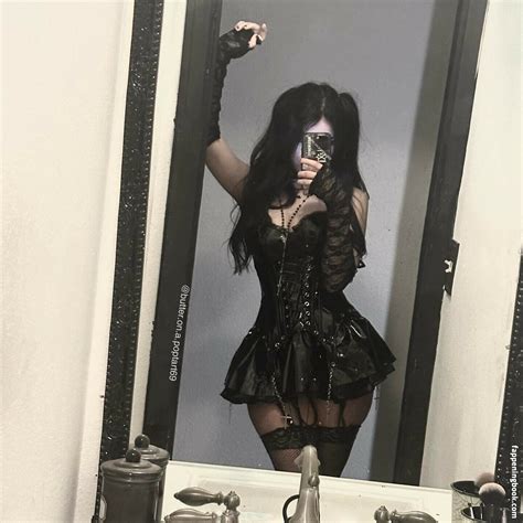 Butter On A Poptart Nude OnlyFans Leaks Fappening FappeningBook