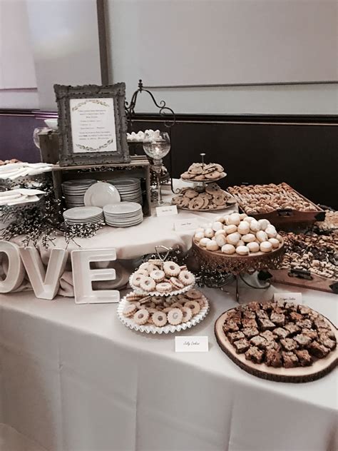 Wedding Cookie Table Ideas - jenniemarieweddings