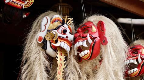 Ubud Wood Carving A Masterpiece Of Balinese Artistry Ubud Villas Rental