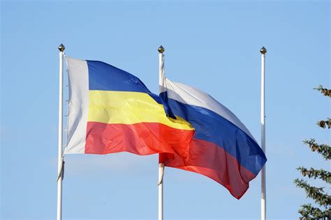 Как выглядит флаг ростовской области
