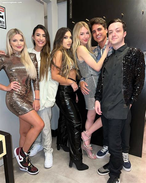 Fernanda Schneider Fefe Nude OnlyFans Leaks Fappening FappeningBook
