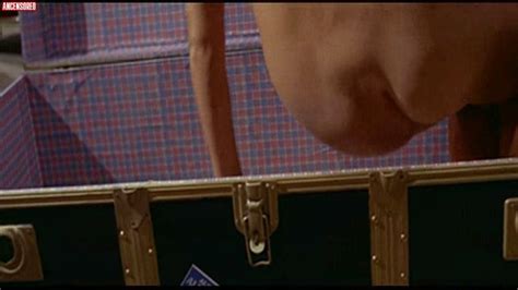 Naked Ludmila Lvova In Nude Si Muore