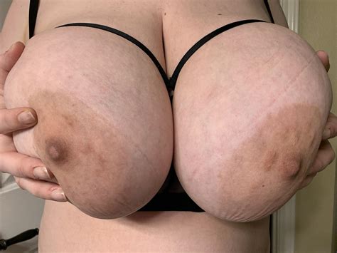 Wanna suckle mommyâs tiddies Porn Pic