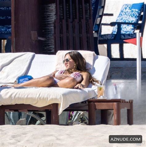 Jessica Alba Sexy Spotted Showing Off Her Sizzling Bikini Body In Los Cabos AZNude
