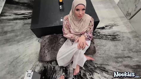 My Shopaholic Hot Wife Mandy Waters