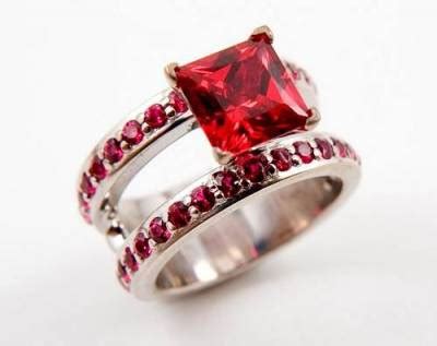 Что подарить на рубиновую свадьбу родителям или друзьям семьи ...