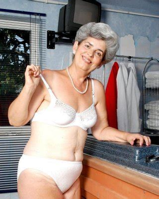 Granny Lowers Her Big White Panties Porn Pictures XXX Photos Sex Images 3258507 PICTOA