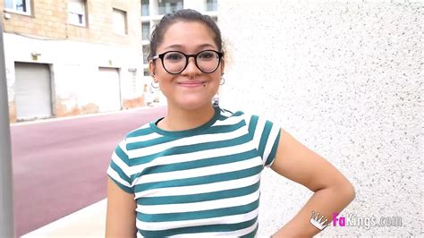 Twerking Lesson From Crazy And Extremely Horny Beth Choy Spanish