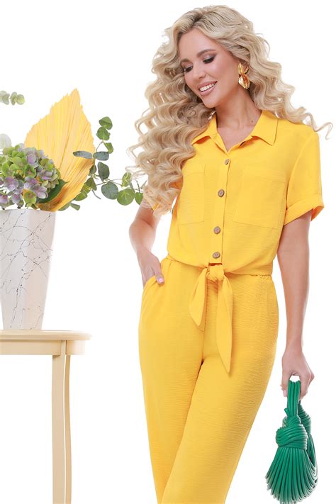 Костюм с укороченной рубашкой - купить оптом по выгодной цене ...