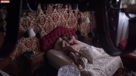 Naked Vicky Palacios In Falsa Identidad