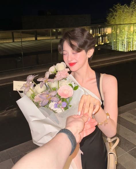 Hot girl N L H M chính thức phản pháo tin ẩn ý giả làm bạn gái sao Kpop rồi bị chính chủ vạch mặt