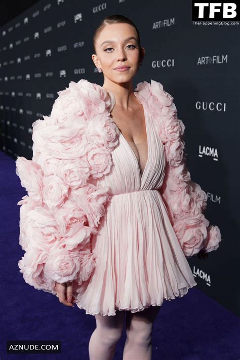 Sydney Sweeney Sexy Seen Flaunting Her Hot Cleavage At The Annual Lacma Art And Film Gala In Los