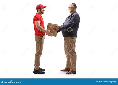 Photo De Profil D Un Homme Mature Prenant Une Bo Te En Carton D Un Livreur Photo Stock Image