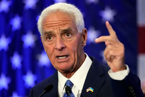 Charlie Crist To Face Ron Desantis In Florida Governors Race