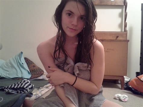 Amateur Teen Self Shots Page 103