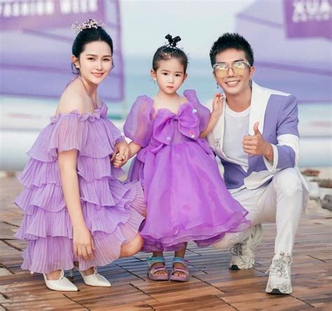 Hot Girl V Kh Nh N Ch Ng Ki N C Nh Ch Ng N M Tay Con G I Khi N M Kh Ng Ch Chen T Tr U