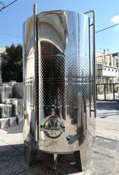 Ферментатор на червено вино 10000 литра - SD INOX Ltd