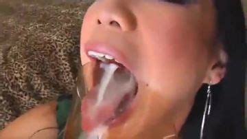 Indonesian Slut Shows Her Talent Porn