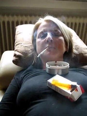 Smoking Claudia Free Xxx Smoking Porn Video Da XHamster XHamster