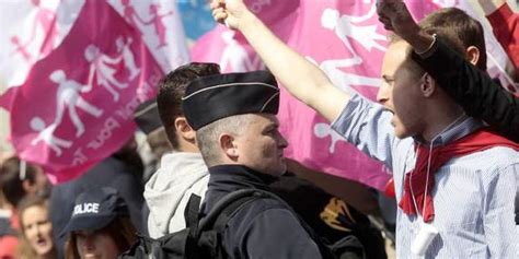 Mariage gay des Français pour un arrêt des manifestations