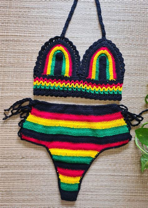 Biquíni De Crochê Cintura Alta - Biquíni Cintura Alta de Croche Bob Marley Biquíni Jamaica | Elo7