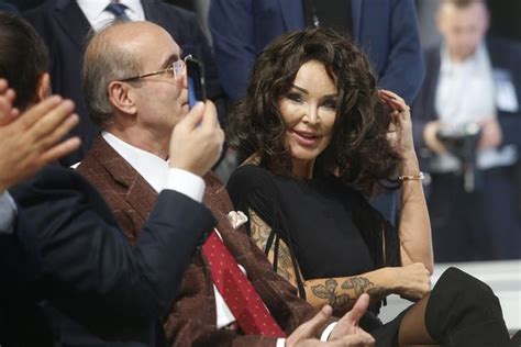 Dumna Ewa Minge Chwali Si Cia Em W Bikini Boks Mi S U Y Foto Pudelek