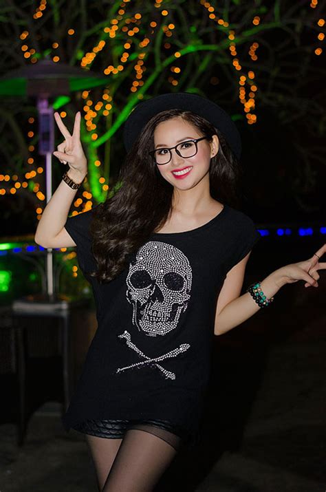 Hot girl Tâm Tít DJNoel Giáng sinh Dep Pro Vn