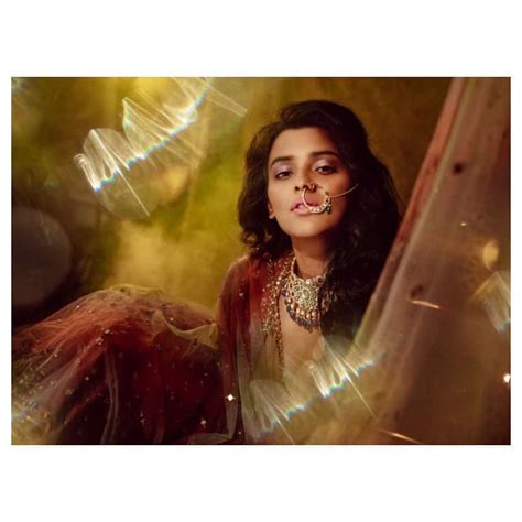 Pics Red Hot Beauty Hebah Patel