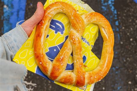 Get A Free Pretzel When You Download The Wetzels Pretzels App Hip2save