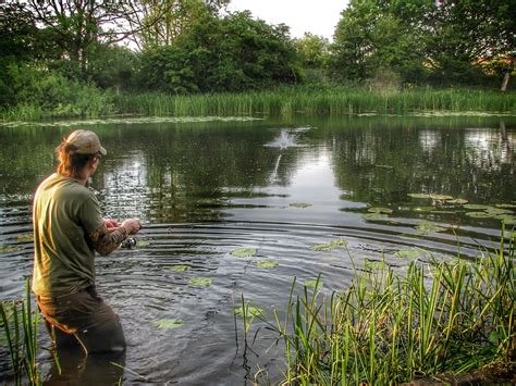 A Beginner's Guide to "Traditional" Freshwater UK Lure Fishing | Angling