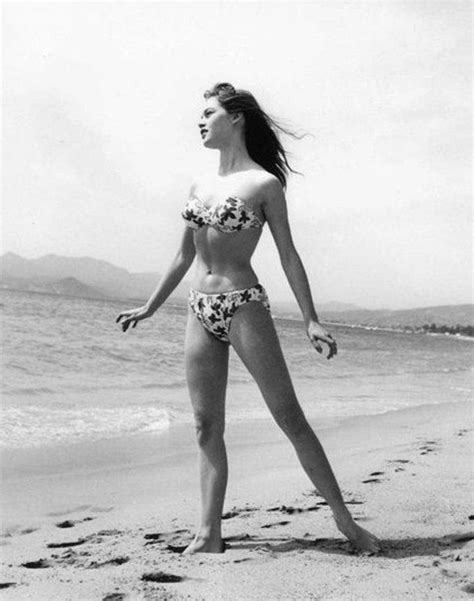 La Storia Del Bikini L Evoluzione Dal Ad Oggi Blog Jd Italia