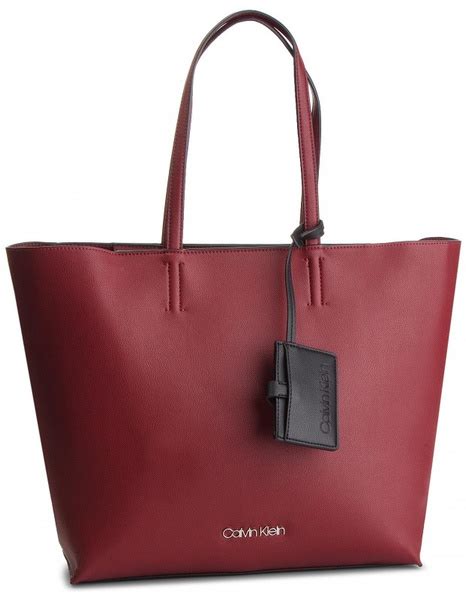 Сумки на плечо женские купить в интернет-магазине OZON