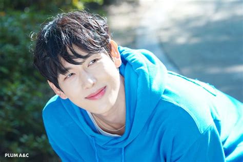Im Siwan Yim Siwan 임시완 イムシワン ايم شيوان 런온 Run On Korean