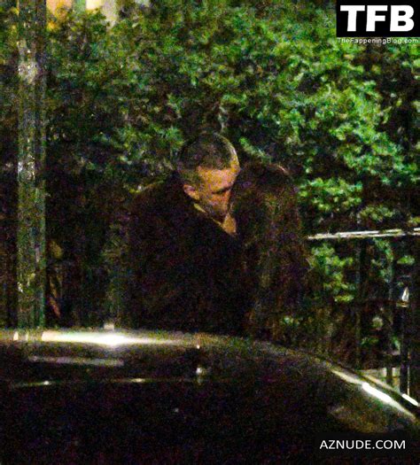 Emily Ratajkowski Sexy Seen Flaunting Her Hot Figure Alongside A Dj In Nyc Aznude