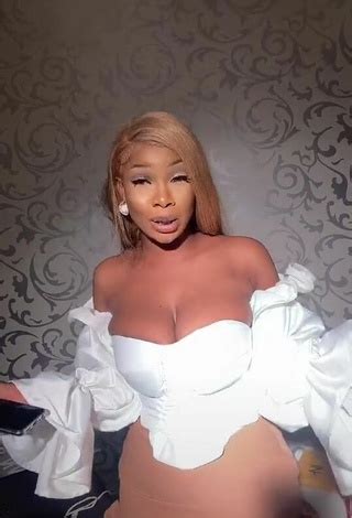 Hot Tacha Shows Cleavage In White Crop Top Sexyfilter