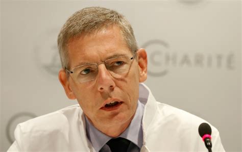 Ativista do Pussy Riot provavelmente foi vítima de envenenamento ISTOÉ DINHEIRO