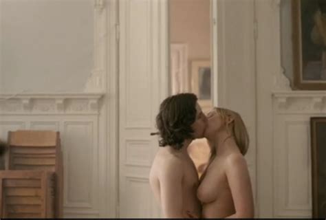 Naked Vera Vitali in Knullträdet