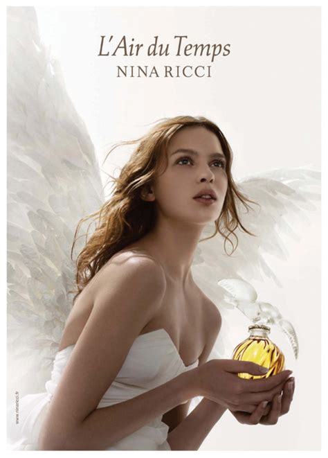 Un Doux Parfum De Nina Ricci L Air Du Temps