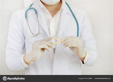 Doctor Holding Yellow Umbilical Cord Clamp Used Clamp Umbilical Cord ...