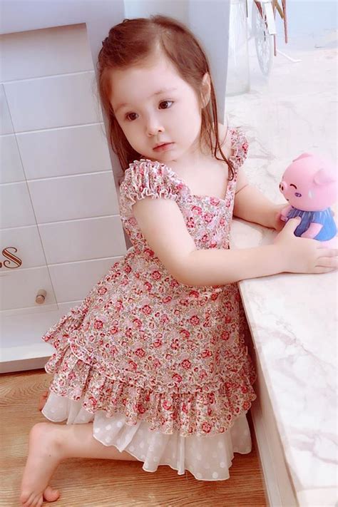 Elly Tr N H A C Ng Ch A M Ng M Sau Lo T Nh Di N Bikini T M T