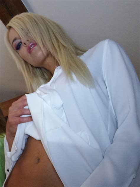 Hot Brunette Amazing Sexy Hot Babes Leons Leon Lambert Girls Pics Xhamster