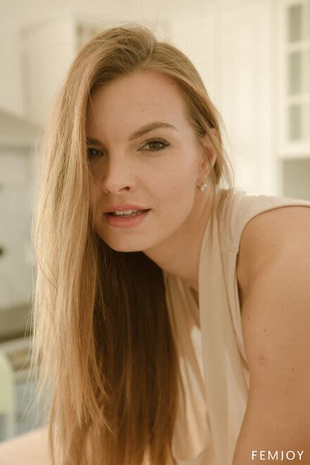 Amateur Girl XL Ab Db Porn Pic