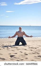 Hundred Muscular Man Kneeling Naked Royalty Free Images Stock Photos Pictures Shutterstock
