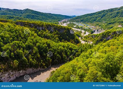 Sochi, Russia immagine stock. Immagine di distanza, verde - 105723867