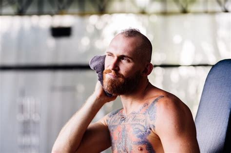 Sweaty Muscle Gay Men Watchlasem