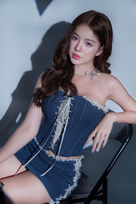 Dung M O Ng M L Y U C A Hot Girl Th I Lan