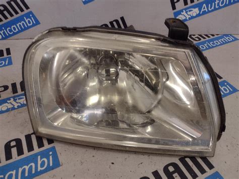 Faro Anteriore Destro Mitsubishi L200 | Usato - Used | Autoricambi ...