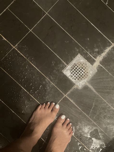 Hot Shower Time Scrolller